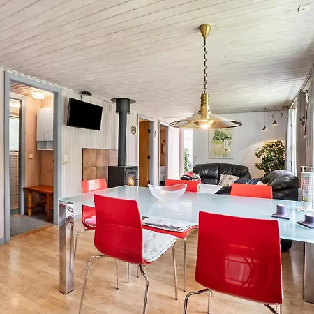 3 Bedroom Stunning In Tarm